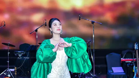 VTC giới thiệu MV "Có Một Dòng Suối Trong Lành" của NSƯT Hương Giang