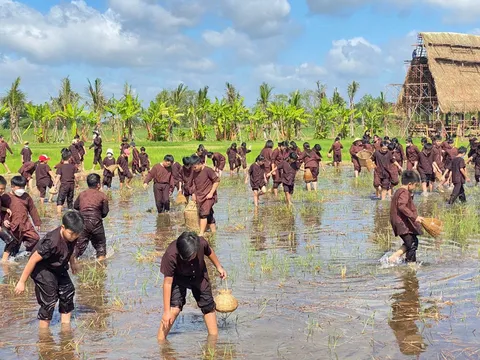 Đừng bỏ ngỏ du lịch trong tỉnh!