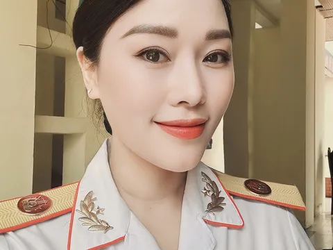 Thượng tá, Nghệ sĩ ưu tú Hương Giang: Càng khó khăn càng phải nỗ lực