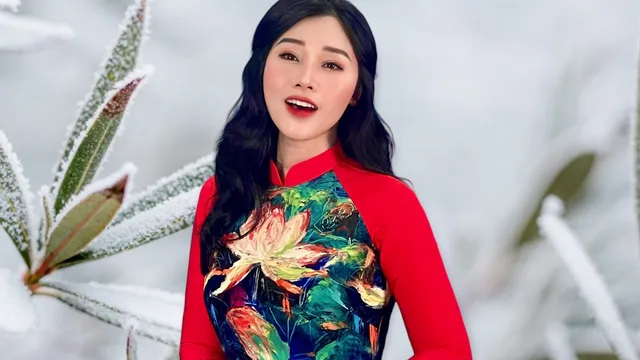 NSƯT Hương Giang: Nữ ca sĩ quân nhân tâm huyết với ca khúc “Lời Bác dặn trước lúc đi xa”